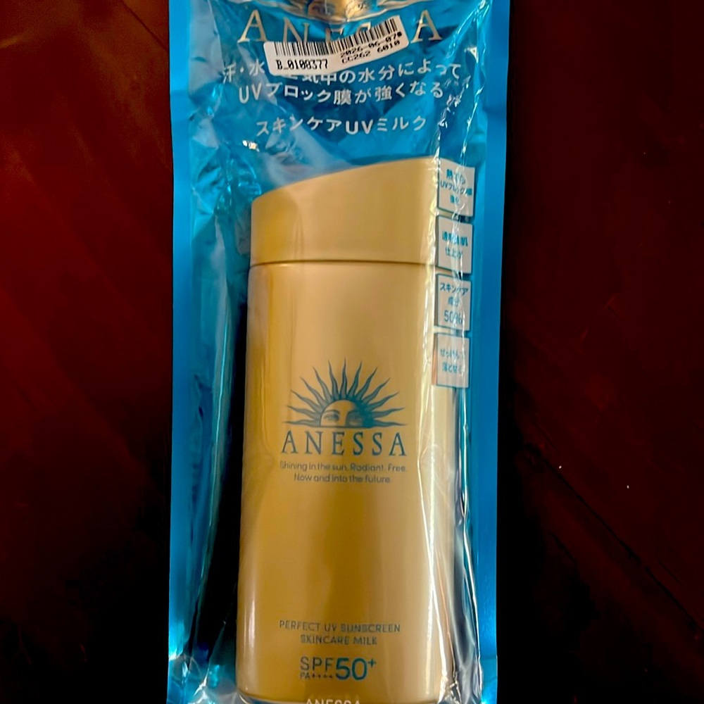 ANESSA Perfect UV Sunscreen (Japanese)